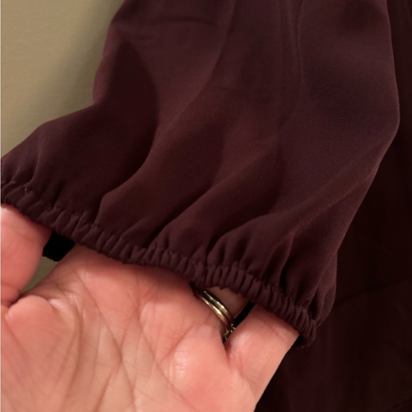 NEW NWT - NYC New York & Compagny - Red Burgundy Wine Blouse Kissing Bow - XL - Picture 4 of 5